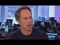 Mike Rowe sings opera on live television