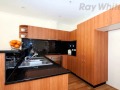 Brunswick East - Neat and Suite On Lygon Street