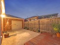 Tarneit - Immaculate- Perfect First Home Or ... - -