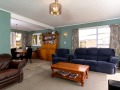 Upper Hutt - Private Dream Home - -