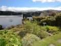North East Valley - Sunny & Private In A Highly ... -