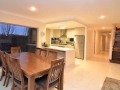 East Albury - Contemporary Living! - -