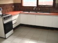 Oakleigh - Spacious Unit In Central Oakleigh - -