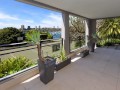 Potts Point - Luxury Garden Apartment With Harbour  ...