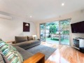 Hampton East - Park-View Prestige On The Streetfront -