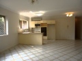 New Farm - Fanstastic Location! Top Floor 2 Bedroom ...