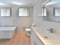 Minto - Perfectly Presented With Granny Flat  ... -  -
